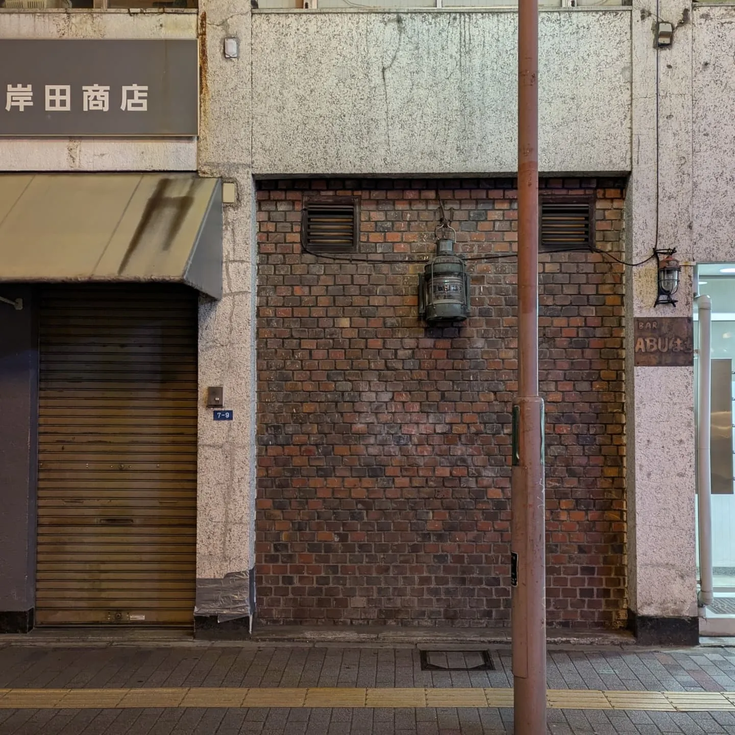 🚩BOMBG に描いてほしい壁の写真、募集します！