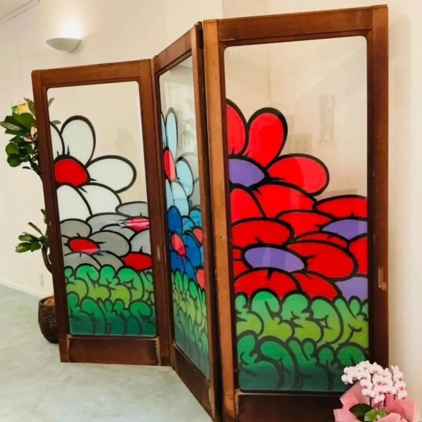 個展“No words”に来てくれた皆さん、本当にありがとう...