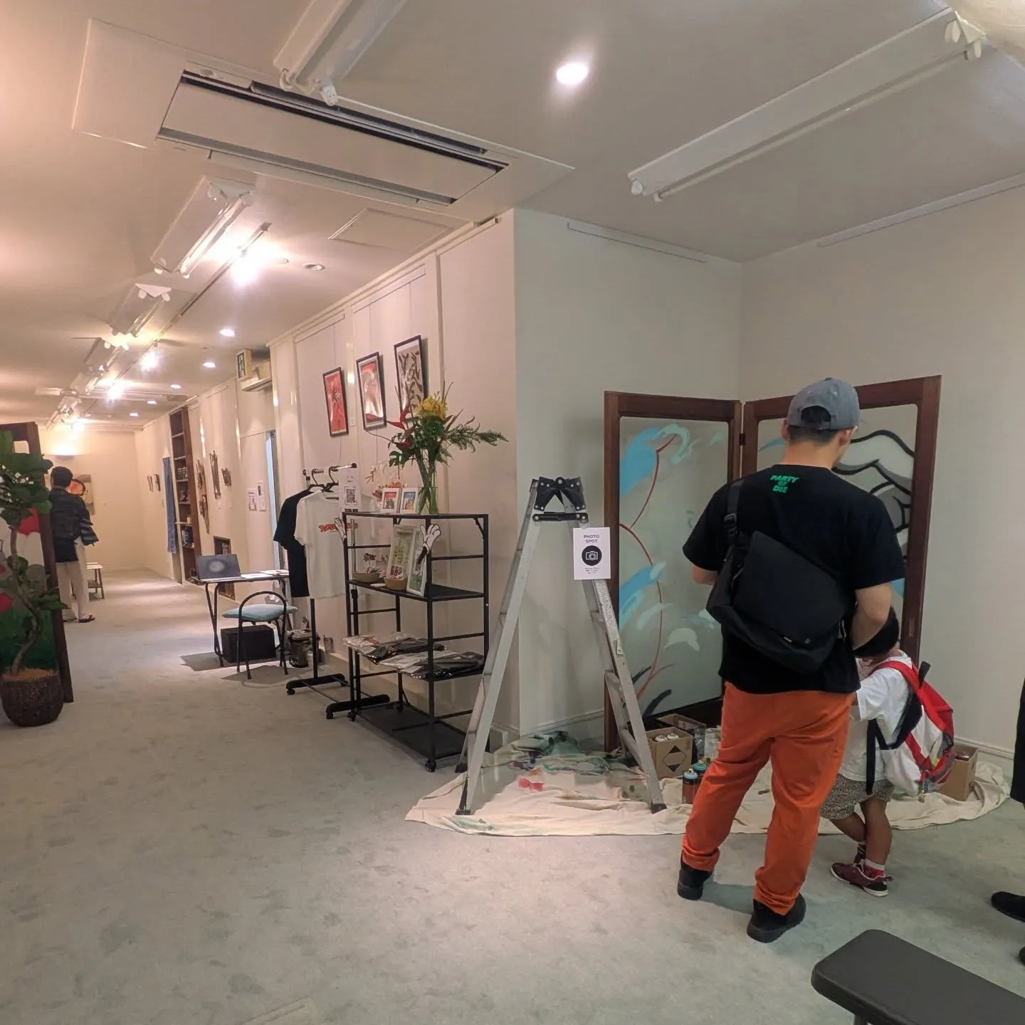 個展“No words”に来てくれた皆さん、本当にありがとう...