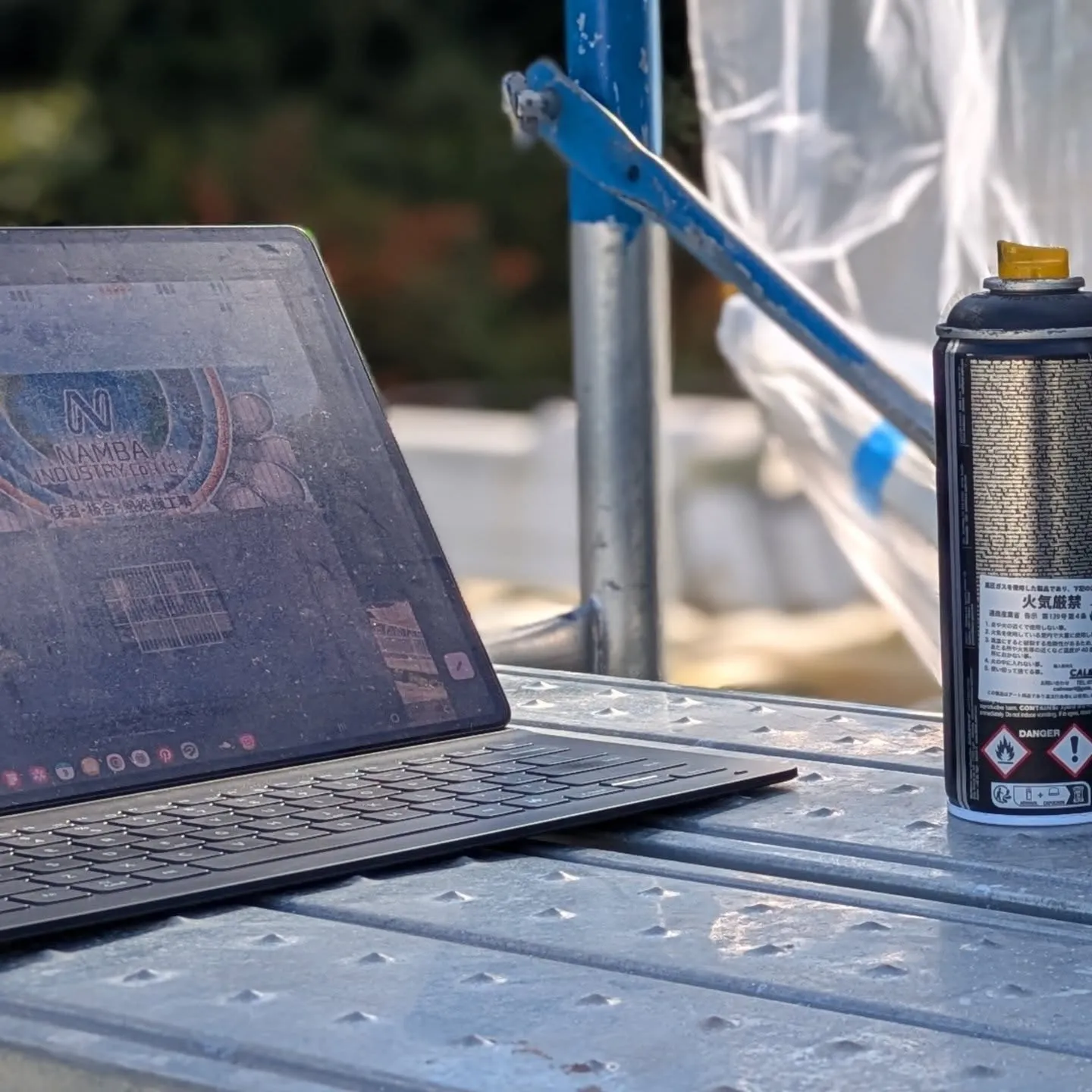 壁画、描き替えてくれへん？って頼まれて…